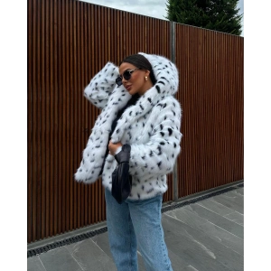 Leopar Kapşonlu İçi Astarlı İthal Kürk Kaban