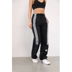 Siyah Önden Üç Şerit Paça Cep Detay Paraşüt Eşofman