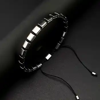 Hematit Gümüş Renk Doğal Taş Kanallı Makrome Bileklik – El Yapımı Şık ve Ayarlanabilir Tasarım