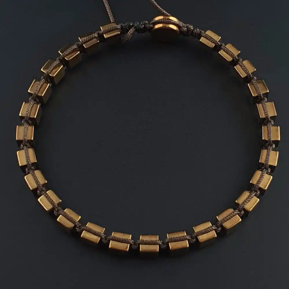 Bakır Renk Hematit Küp Makrome Bileklik