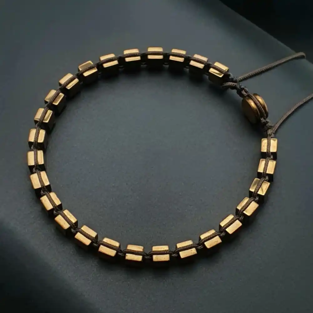 Bakır Renk Hematit Küp Makrome Bileklik