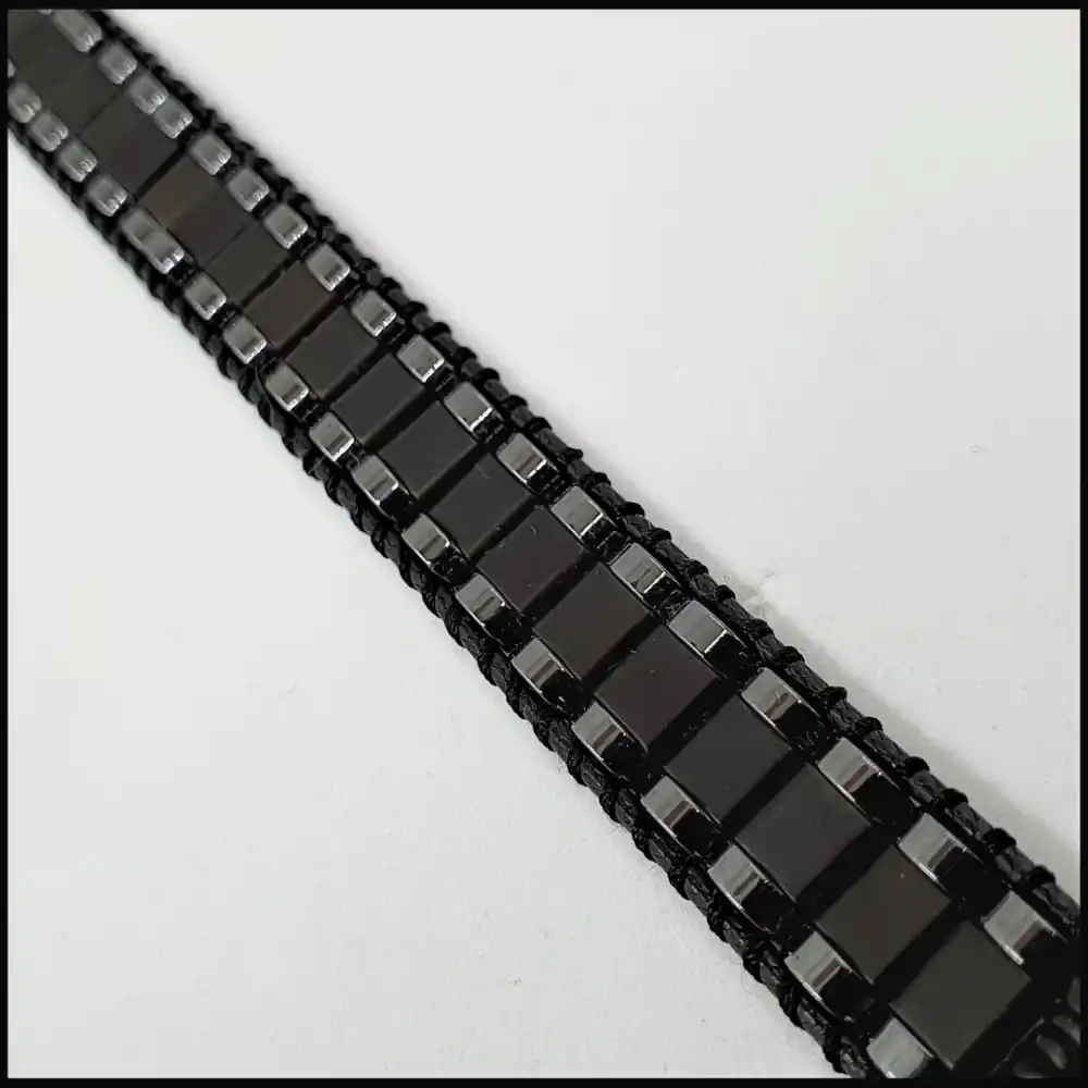 Hematit Taşı Siyah Kenar Şeritli Bileklik