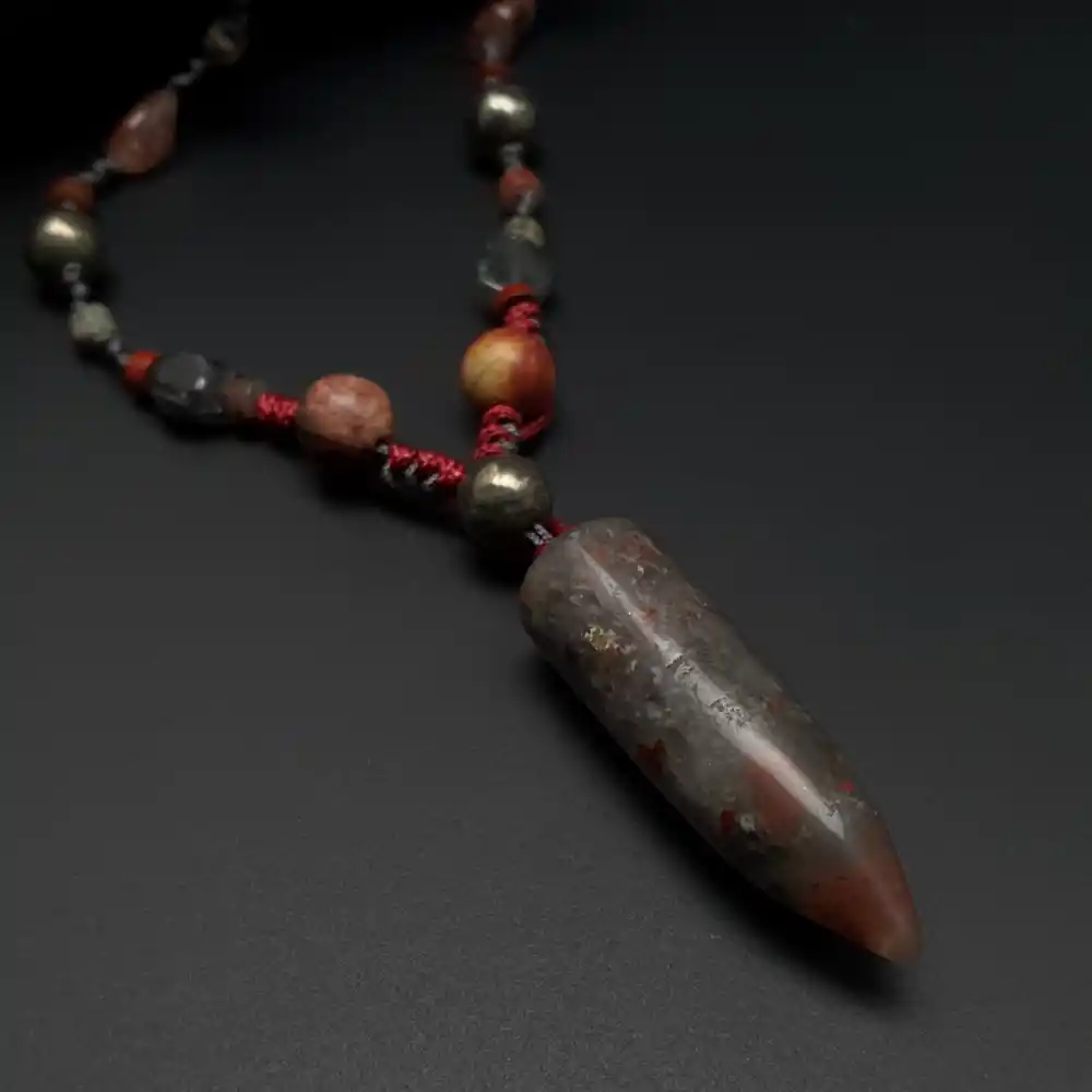 Kan Taşı Uçlu Bohem Kolye