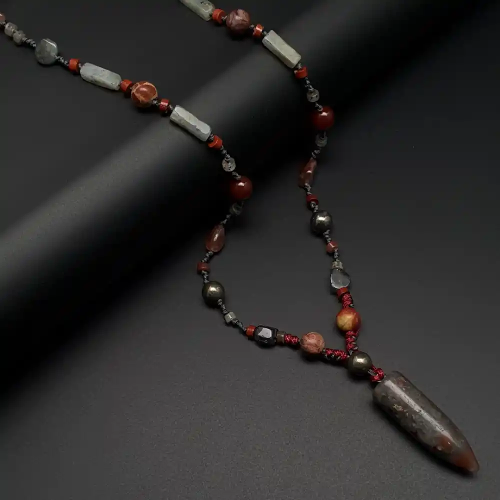 Kan Taşı Uçlu Bohem Kolye