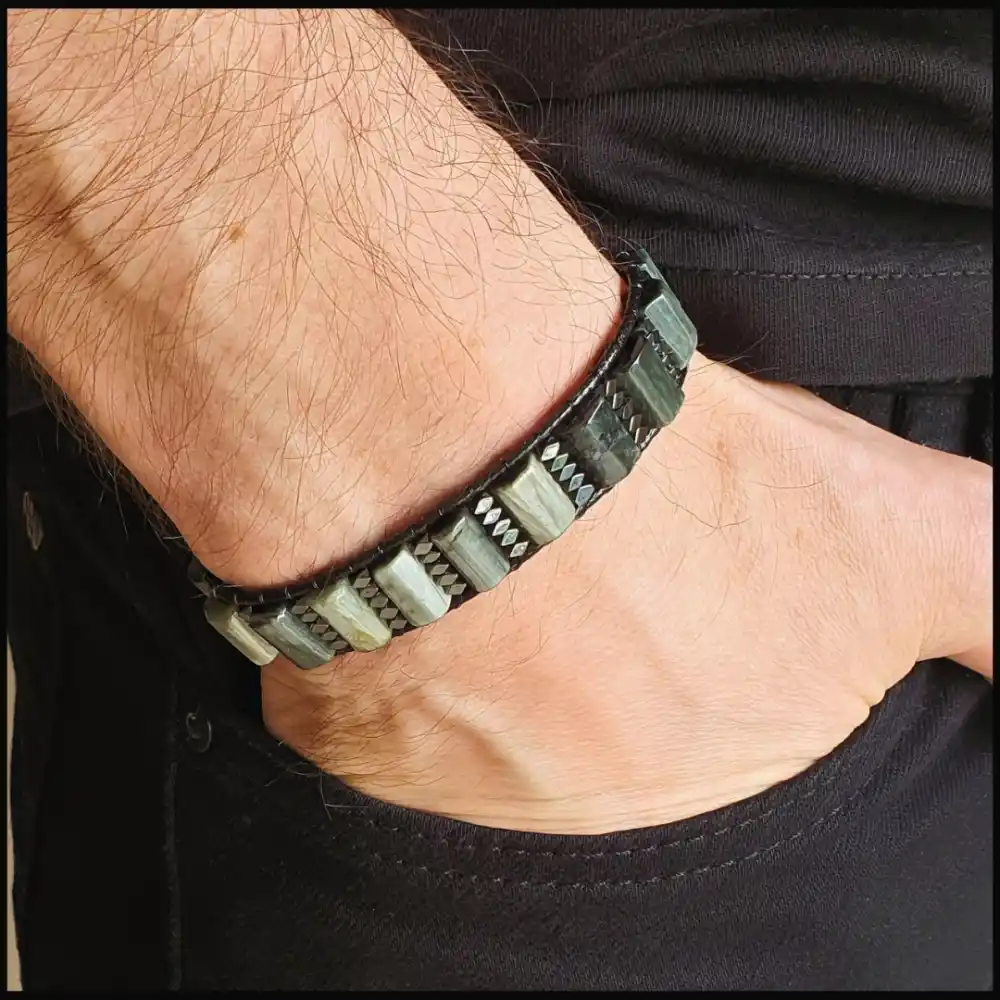 Kartal Gözü Köşeli Silindir Bileklik