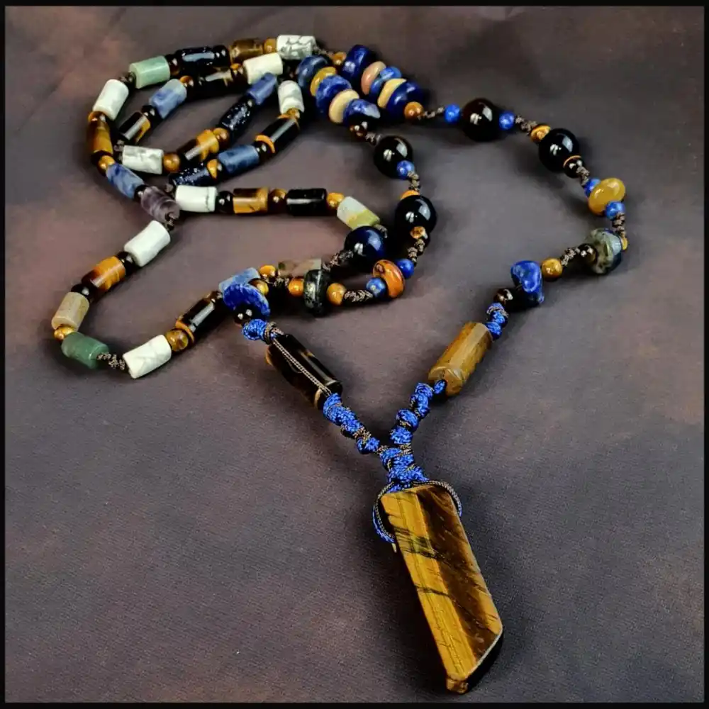 Kaplan Gözü Uçlu Bohem Kolye