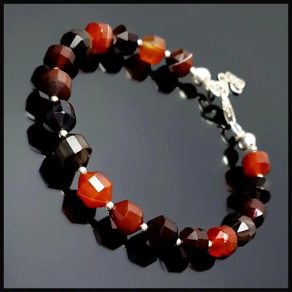 Pırlanta Kesim Kırmızı Akik Gümüş Bileklik