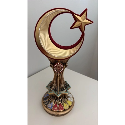 osmanlı turalı işlemeli türk bayrağı
