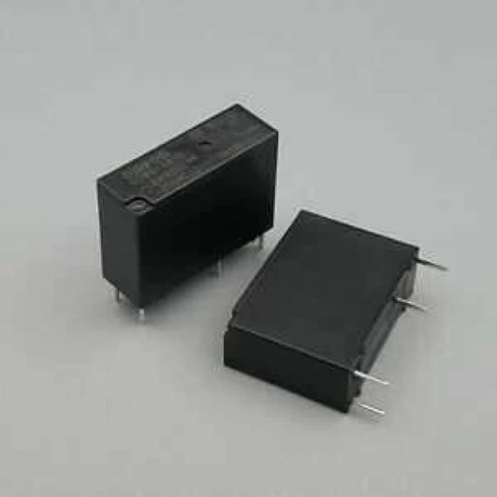 Omron G5NB-1A-E-24V 24V 5A 4 Pin Kombi Rölesi
