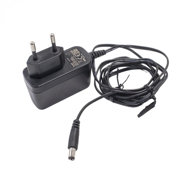 NetBit 12V 0.7A Adaptör
