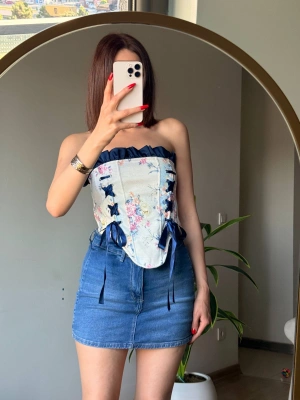 Çiçek Desenli Kurdele Bağlama Korse Bluz