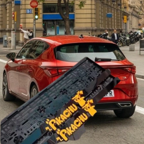 3D Kabartmalı Akrilik Avrupa Plaka Çerçevesi - PIKACHU Aksesuarı (2x, 520x110mm)