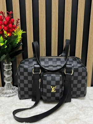 LV ÇANTA