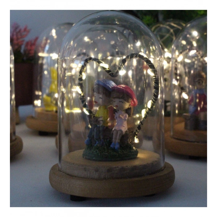 HEDİYELİK OTURAN ÇİFT FİGÜRLÜ AHŞAP FANUS