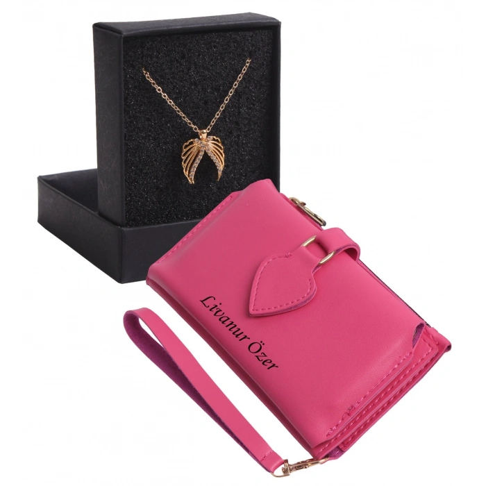 KİŞİYE ÖZEL PEMBE RENK MAÇA MODEL CÜZDAN & KANATLAR KOLYE SET - ANAHTARLIK HEDİYELİ!