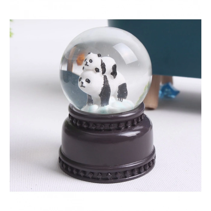 HEDİYELİK LED IŞIKLI PANDA FİGÜRLÜ CAM KÜRE 2