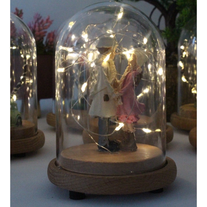 HEDİYELİK SEVGİLİ FİGÜRLÜ AHŞAP FANUS