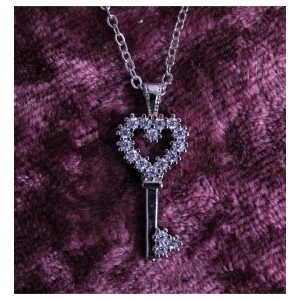 KALBİN ANAHTARI GÜMÜŞ KOLYE