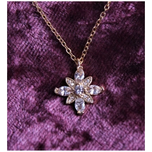 UMUT ÇİÇEĞİ GOLD KOLYE