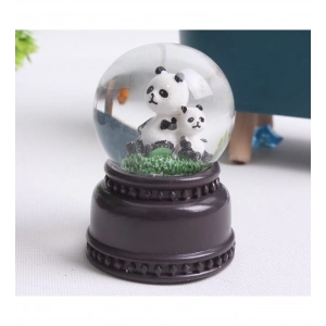 HEDİYELİK LED IŞIKLI PANDA FİGÜRLÜ CAM KÜRE