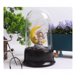 HEDİYELİK AY VE KIZ FİGÜRLÜ LED IŞIKLI FANUS