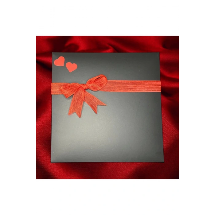 Özel Günler Için Mega Hediye Seti (KUPA MUM AYICIK MIKNATIS ÇORAP KÜRE KALP ANAHTARLIK KALEM KART)