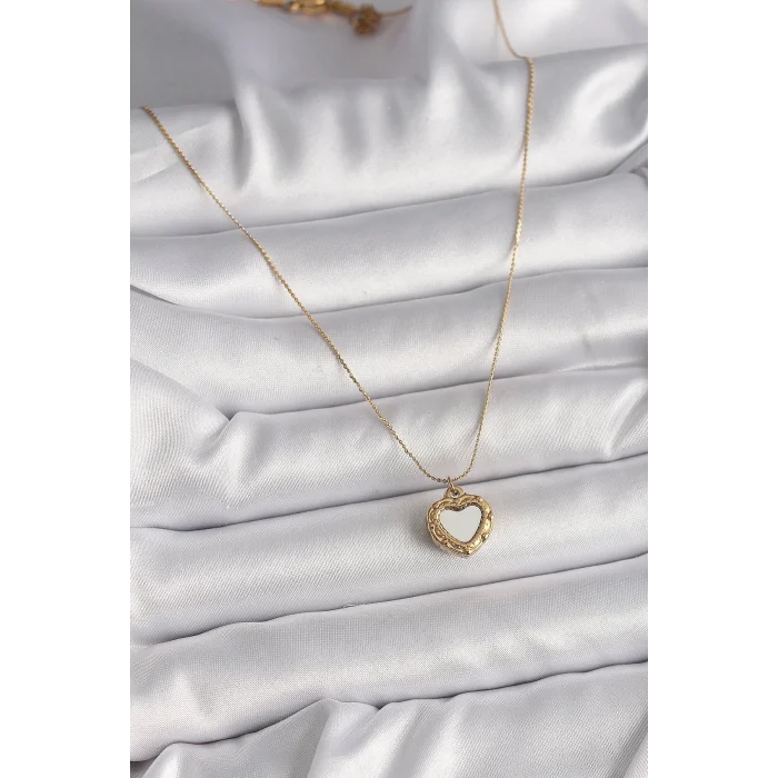 316L Çelik Gold Renk Zincir Sedefli Kalp Model Kadın Kolye