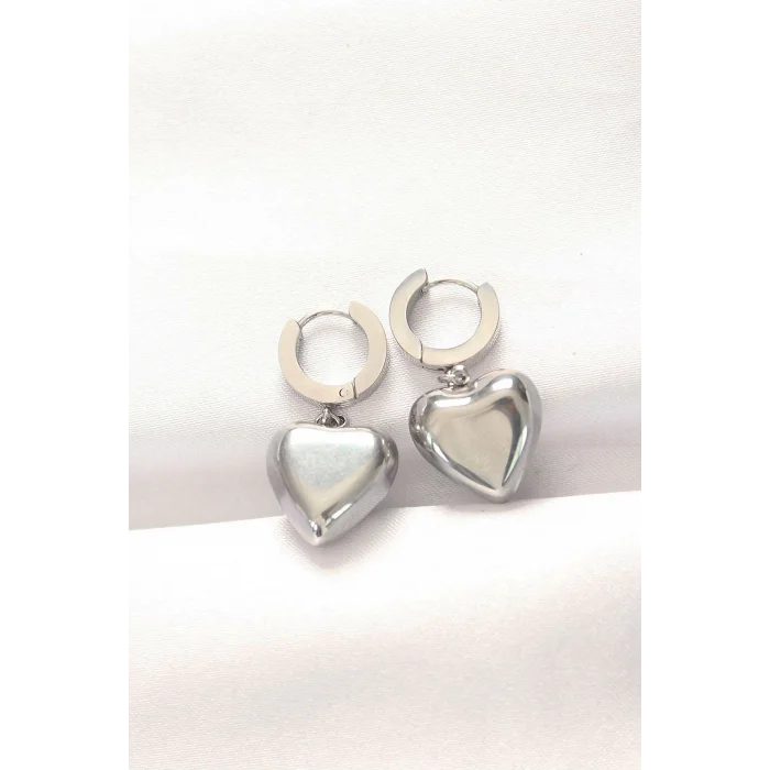 316L Çelik Gümüş Renk Bombeli Kalp Tasarımlı Küpe