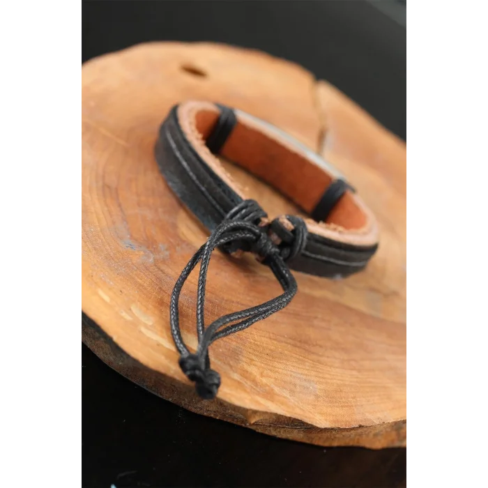 Çelik Aksesuarlı Siyah Renk Deri Erkek Bileklik