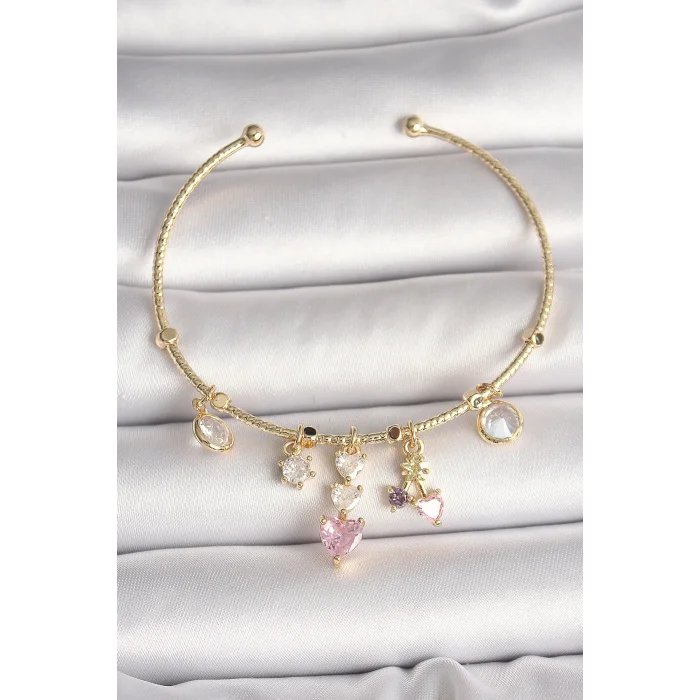 Pirinç Gold Renk Sallantı Zirkon Taşlı Kalp Figür Pembe Kalp Detay Charm Kadın Bileklik