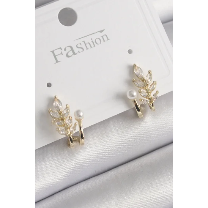 Pirinç Gold Renk Zirkon Taşlı Yaprak Model İnci Detay Küpe