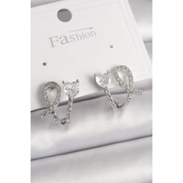 Pirinç Gümüş Renk Düğüm Model Zirkon Taşlı Kalp Detay Kadın Küpe