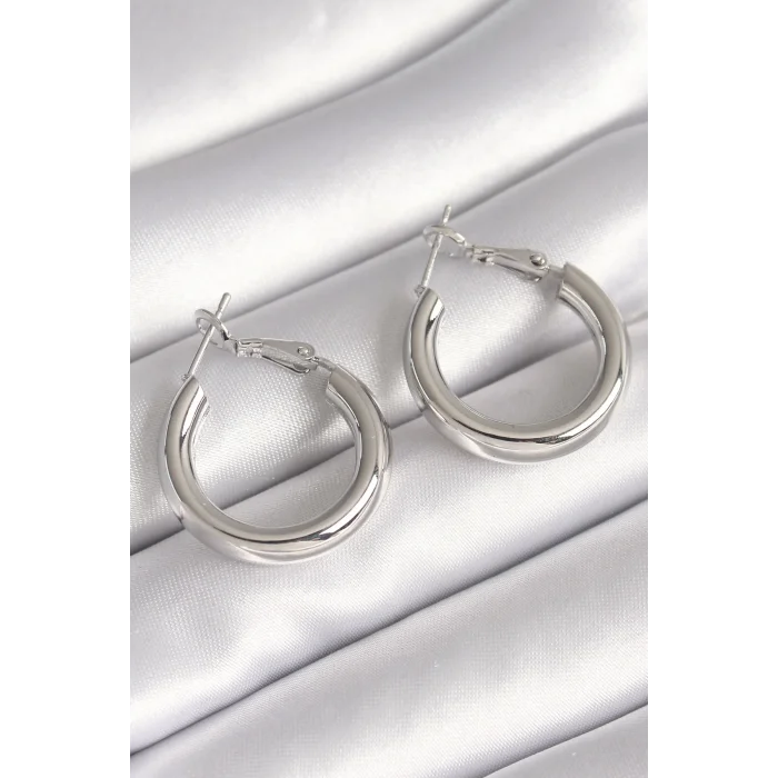 Pirinç Gümüş Renk Halka Model Kadın Küpe