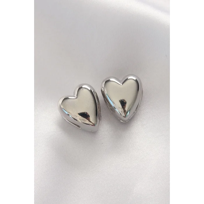 Pirinç Gümüş Renk Minimal Bombeli Kalp Küpe