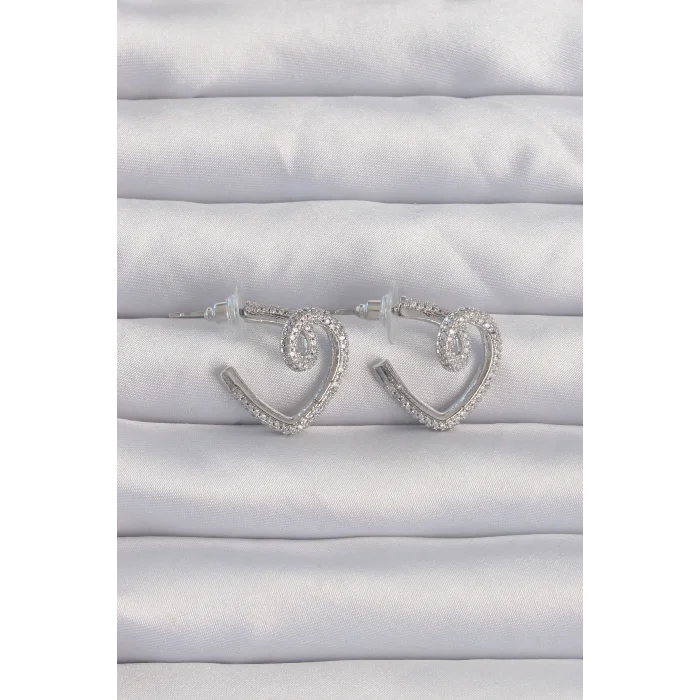 Pirinç Gümüş Renk Zirkon Taşlı Kıvrımlı Yarım Kalp Küpe