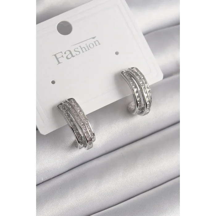 Pirinç Gümüş Renk Zirkon Taşlı Yarım Halka Model Kadın Küpe