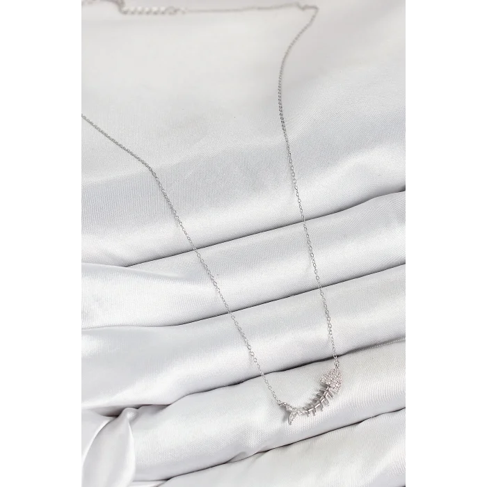 Pirinç Zirkon Taşlı Balık Kılçığı Model Gümüş Renk Kadın Kolye