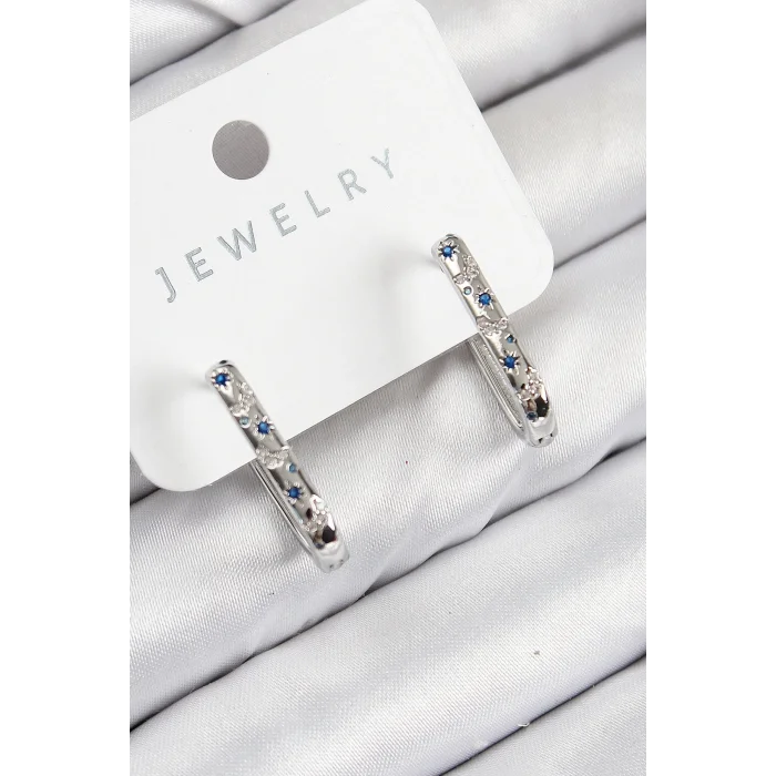 Pirinç Zirkon Taşlı Çiçek Desenli Model Gümüş Renk Kadın Küpe