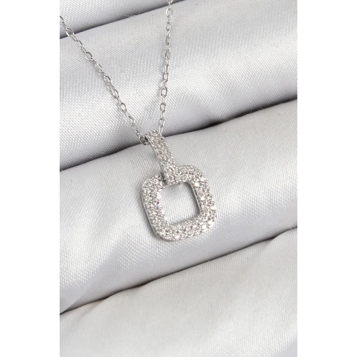 Pirinç Zirkon Taşlı Kare Model Gümüş Renk Kadın Kolye