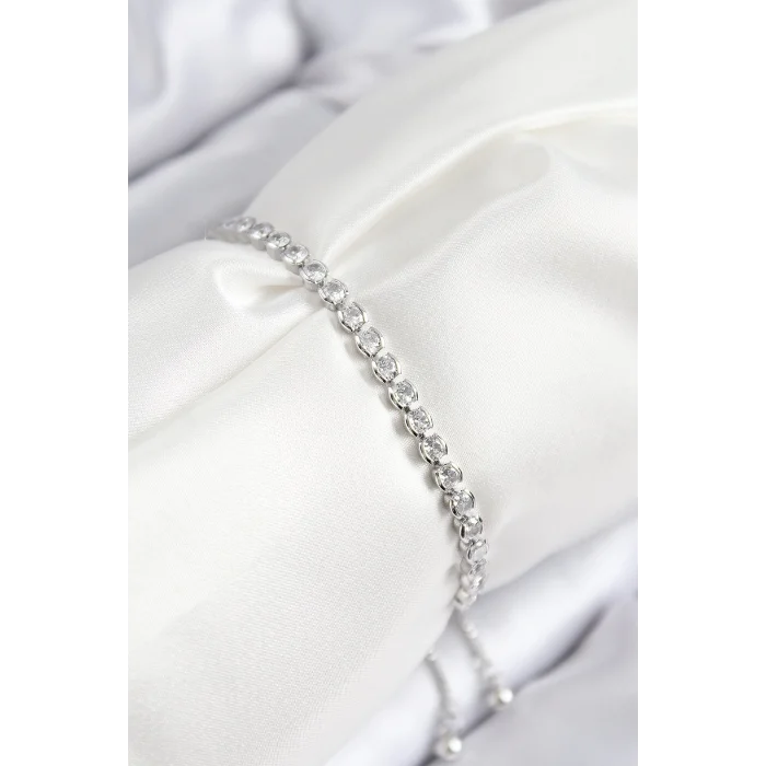 Pirinç Zirkon Taşlı Sıralı Model Gümüş Renk Asansörlü Kadın Bileklik