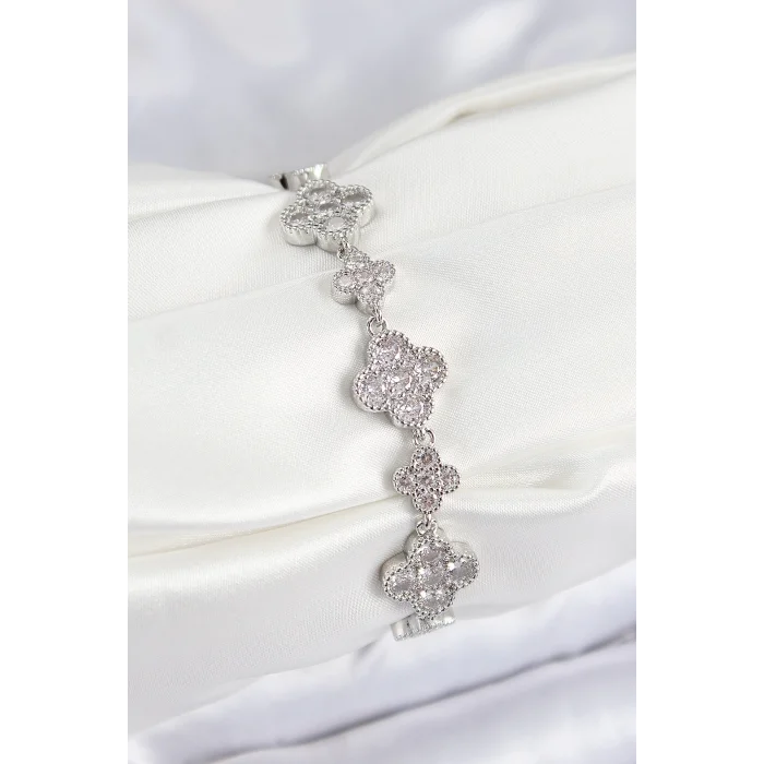 Pirinç Zirkon Taşlı Yonca Model Gümüş Renk VIP Seri Kadın Bileklik