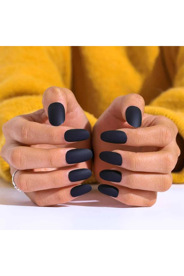 12 Adet Kendinden Yapışkanlı Tak ve Çık Mat Siyah Takma Tırnak
