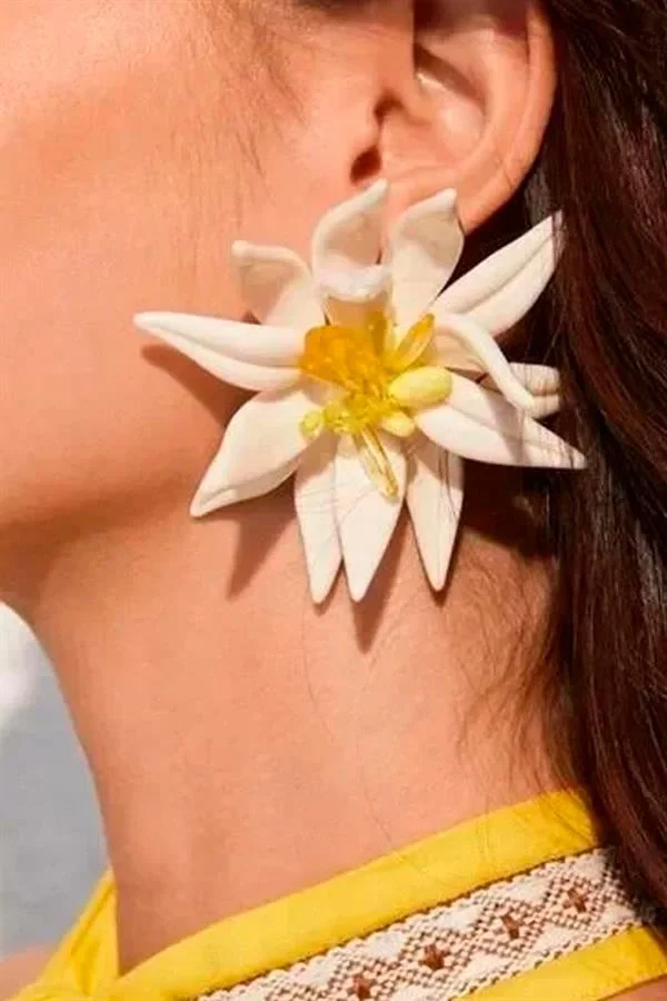 Beyaz Çiçek Küpe - Beyaz