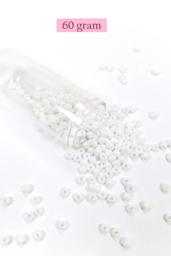 Dökme Cam Kum Boncuk Büyük Boy (6/0) 4 mm - 60 Gram - Kar Beyaz - BNC109