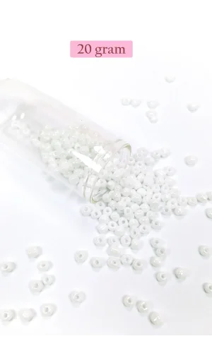 Dökme Cam Kum Boncuk Büyük Boy (6/0) 4 mm - 20 Gram - Kar Beyaz - BNC073