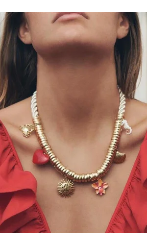 Metal Charmlı Kolye - Altın