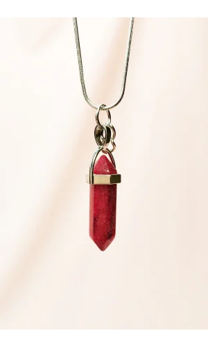 Yakut Doğal Taşı Zincirli El Yapımı Tasarımlı Kolye Uç: 3,5 cm Zincir: 20 cm Kutulu