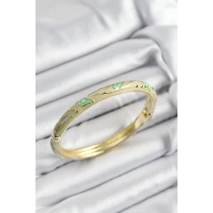 Mineli Pirinç Yeşil Yaprak Motifli Gold Renk Kadın Kelepçe