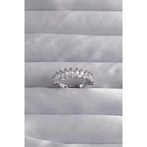 Pirinç Ayarlamalı Gümüş Renk Baget Taşlı Su Yolu Yüzük