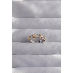 Pirinç Ayarlamalı Gümüş Renk Zirkon Taşlı XOXO Model Yüzük
